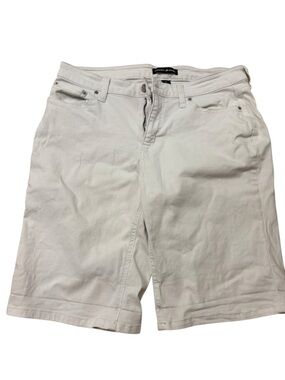 DKNY Women’s  White Flat Front Cotton-Blend Shorts